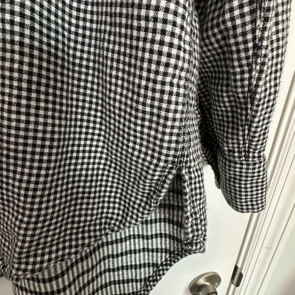 Madewell Black & White Gingham Button-Down Shirt - Picture 8 of 10